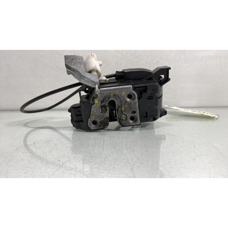 Serrure arriere droit RENAULT CLIO 3 Photo n°3