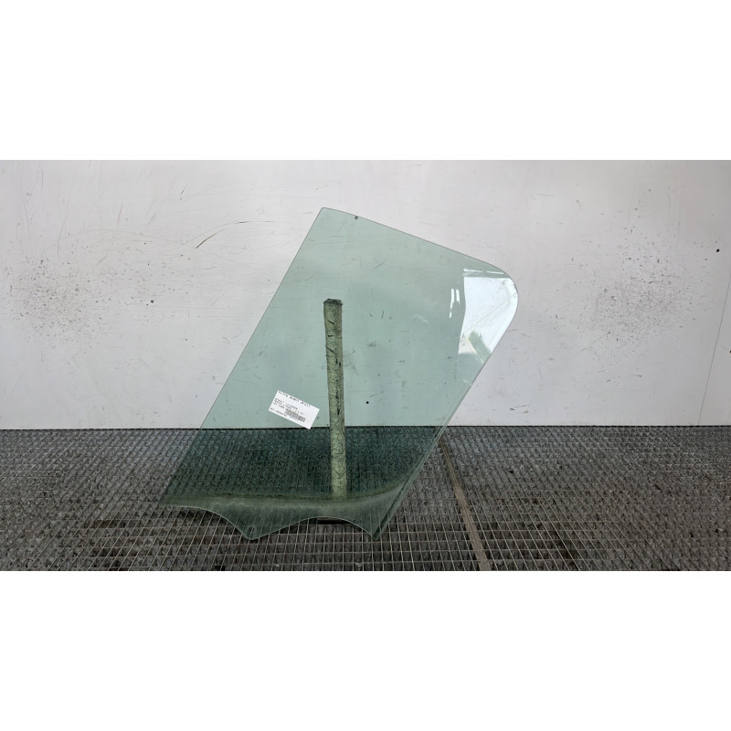 Vitre avant droit RENAULT MASTER 3 Photo n°4