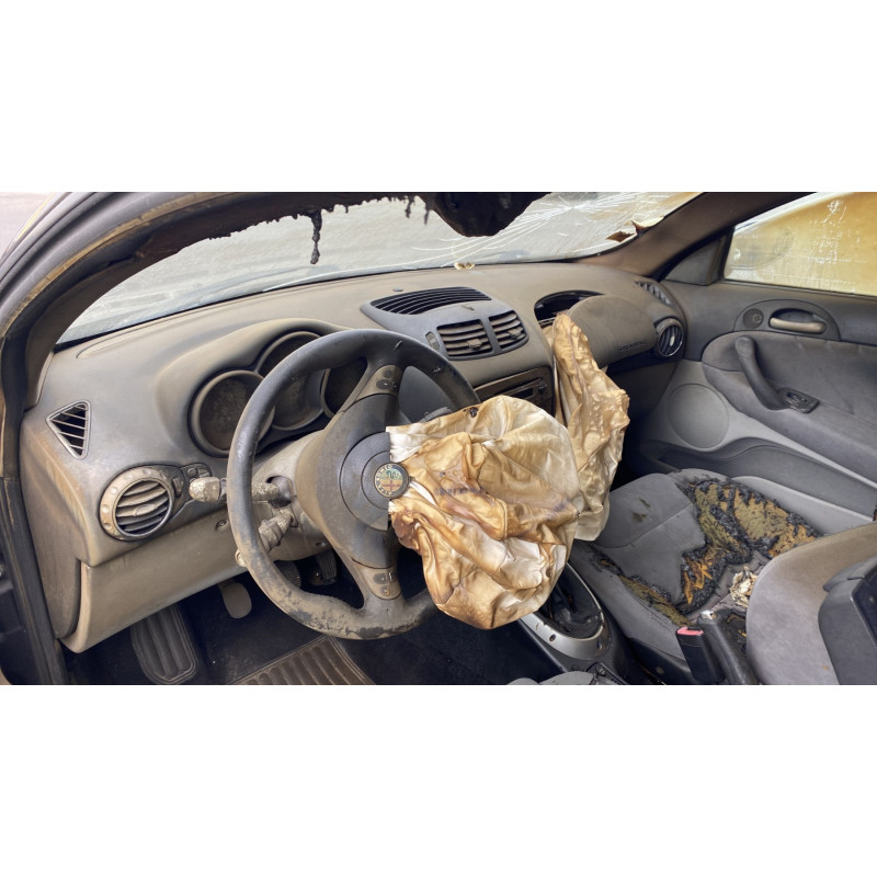 Vitre avant droit ALFA ROMEO GT Photo n°18