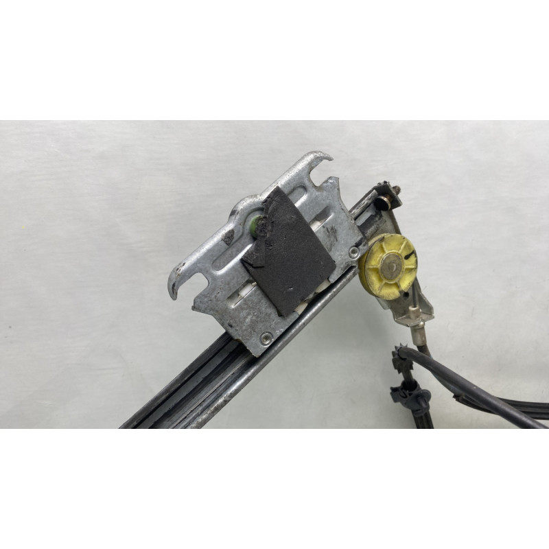 Leve vitre electrique avant droit ALFA ROMEO GT Photo n°4