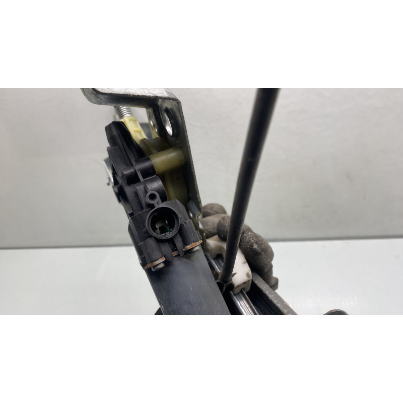 Leve vitre electrique avant droit RENAULT KANGOO 2 Photo n°9