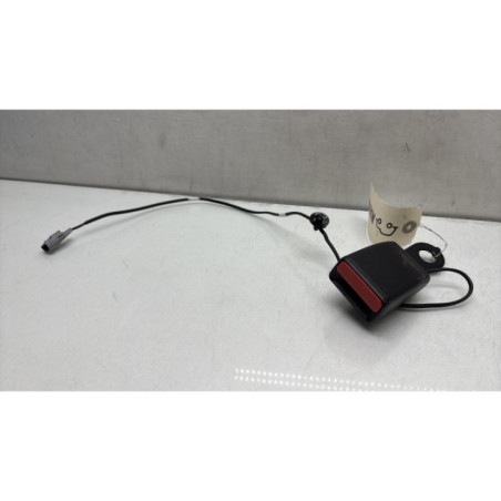 Attache ceinture avant droit DACIA SANDERO 2 Photo n°1