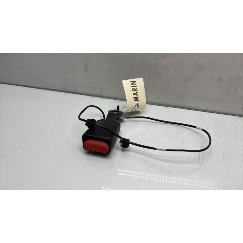 Attache ceinture avant droit DACIA SANDERO 2 Photo n°2