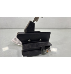 Serrure avant droit DACIA SANDERO 2
