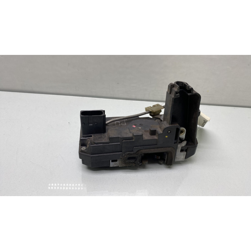 Serrure arriere gauche OPEL ASTRA H Photo n°3