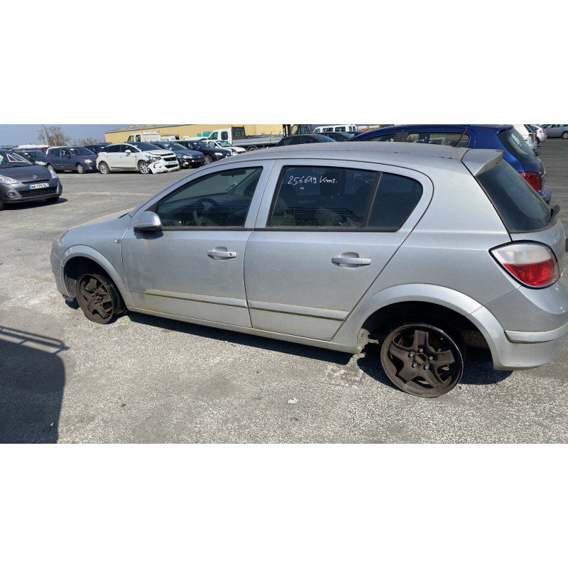 Serrure arriere gauche OPEL ASTRA H Photo n°11