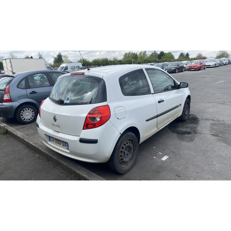 Leve vitre electrique avant gauche RENAULT CLIO 3 Photo n°12