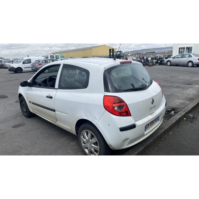 Leve vitre electrique avant gauche RENAULT CLIO 3 Photo n°13