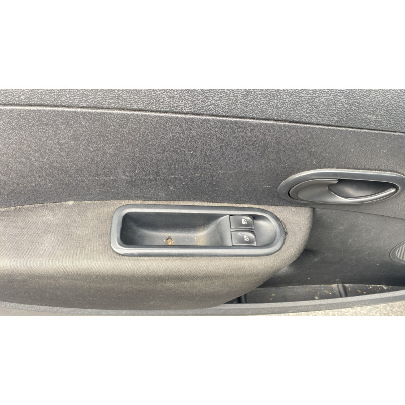 Leve vitre electrique avant gauche RENAULT CLIO 3 Photo n°20