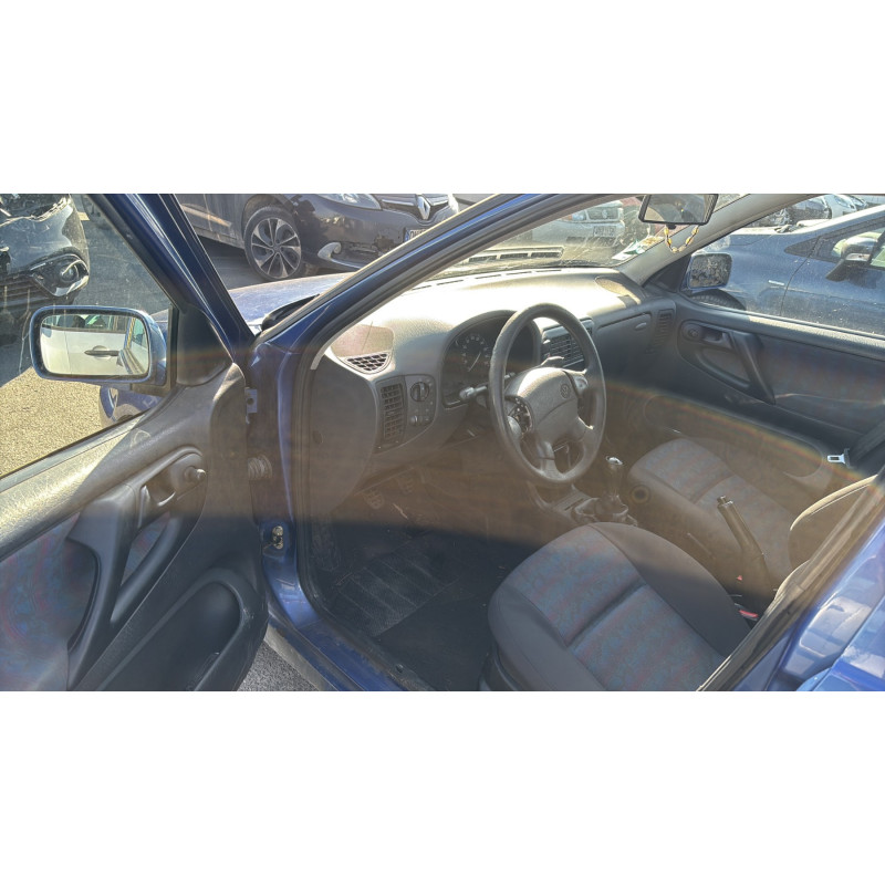 Vitre arriere gauche VOLKSWAGEN POLO 3 Photo n°16