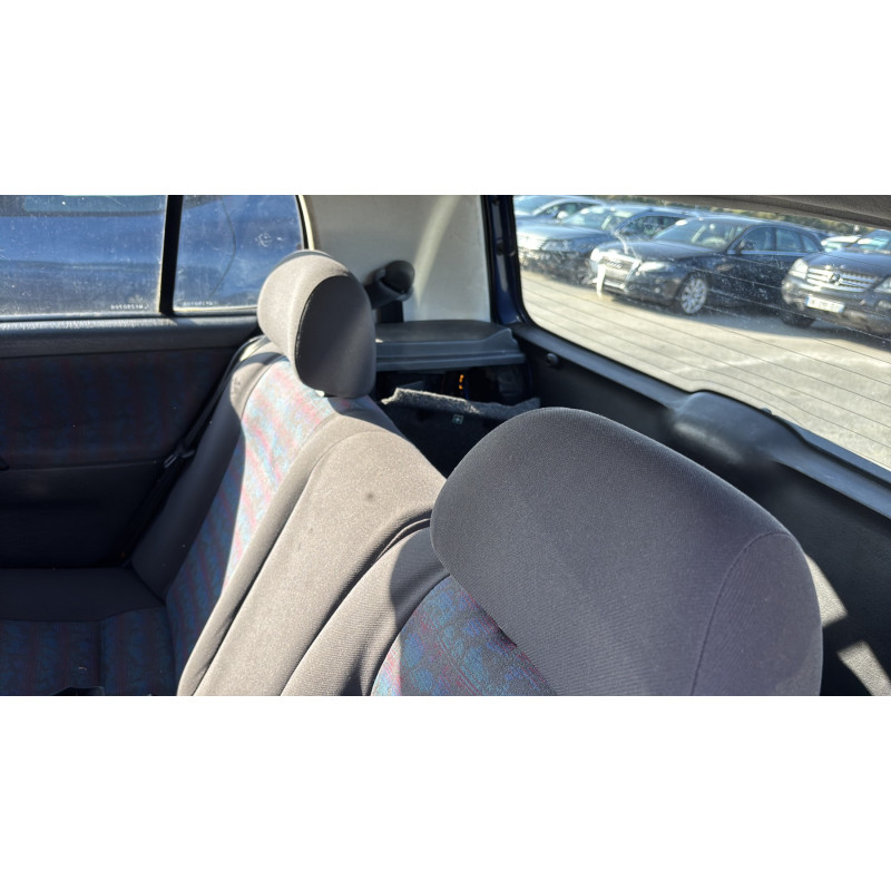 Vitre arriere gauche VOLKSWAGEN POLO 3 Photo n°18