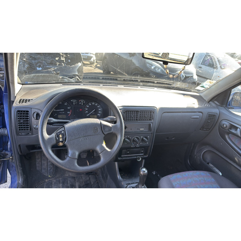 Vitre arriere gauche VOLKSWAGEN POLO 3 Photo n°19