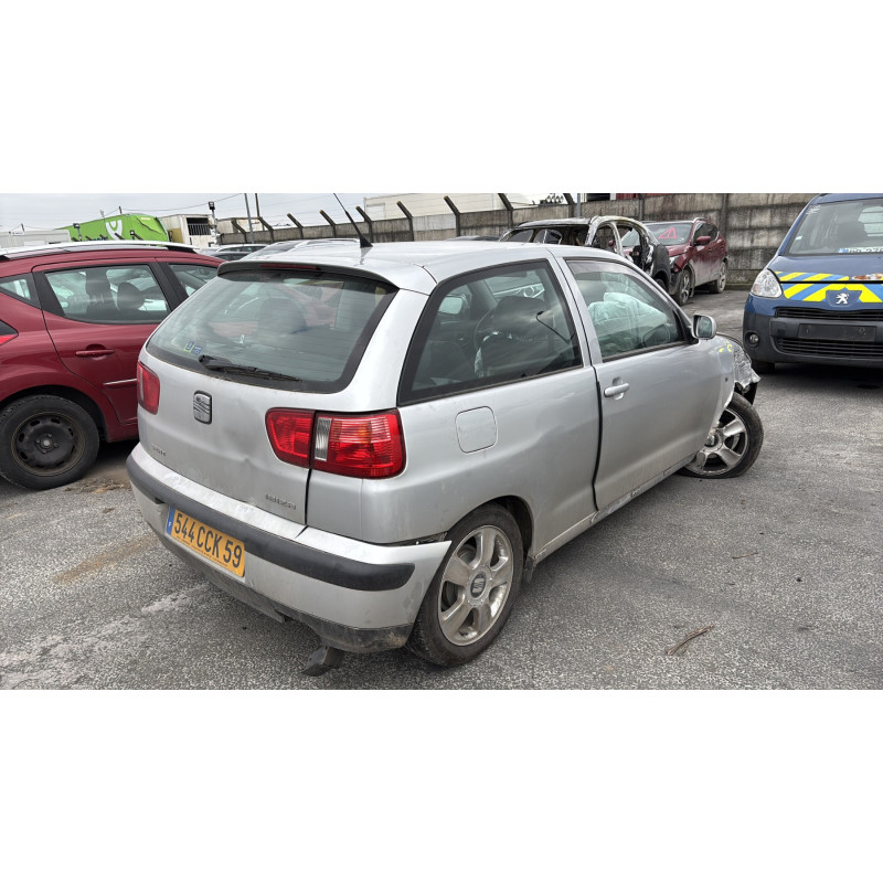 Feu arriere secondaire droit (feux) SEAT IBIZA 2 Photo n°16