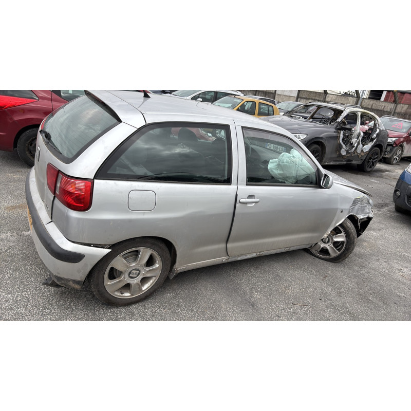 Feu arriere secondaire droit (feux) SEAT IBIZA 2 Photo n°20
