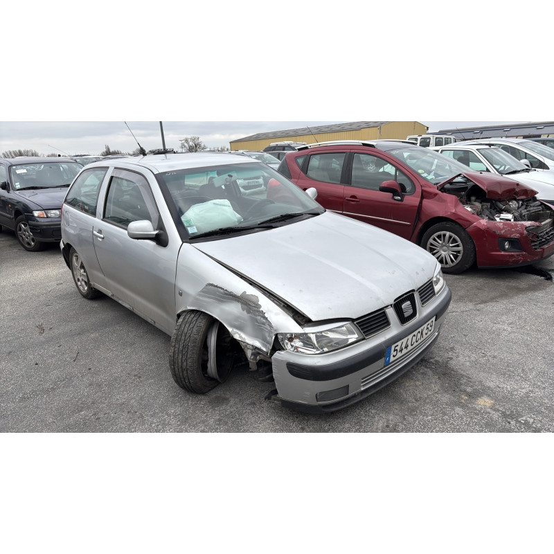 Feu arriere secondaire gauche (feux) SEAT IBIZA 2 Photo n°15