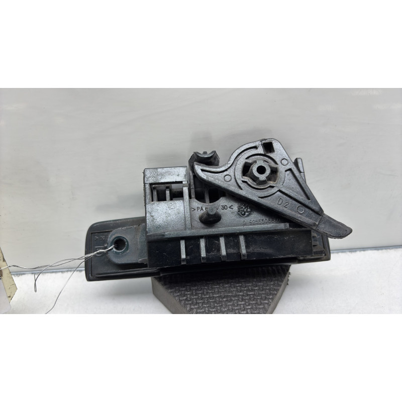 Poignee porte arriere droit PEUGEOT 405 Photo n°2