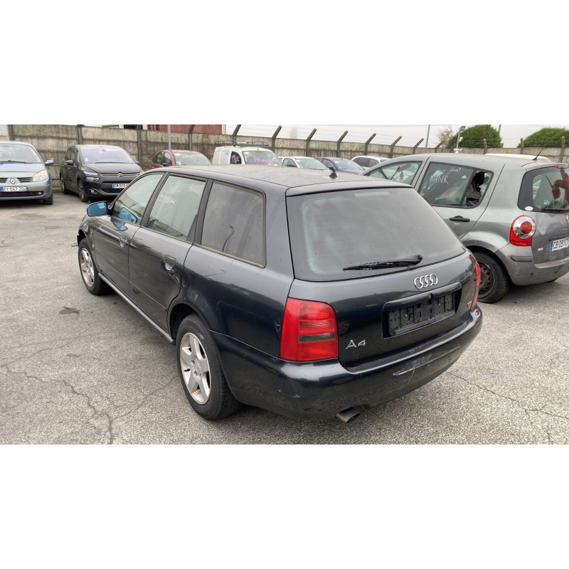 Feu arriere principal droit (feux) AUDI A4 1 Photo n°9