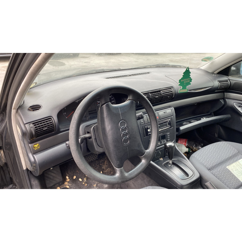 Feu arriere principal droit (feux) AUDI A4 1 Photo n°17
