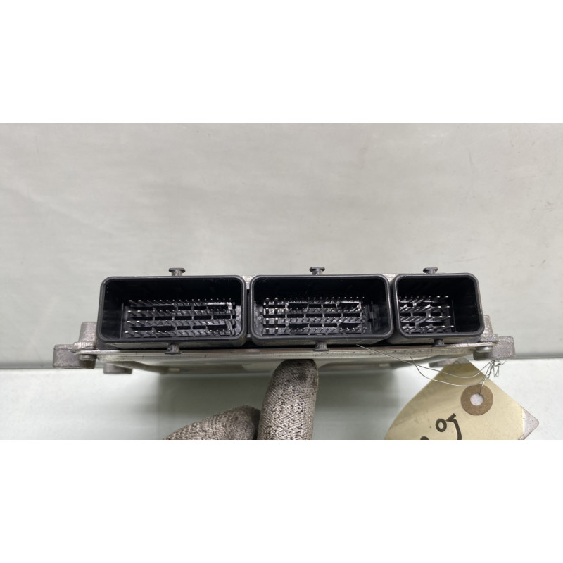 Calculateur moteur RENAULT CLIO 4 Photo n°3