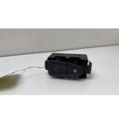 Bouton de warning DACIA DOKKER Photo n°1