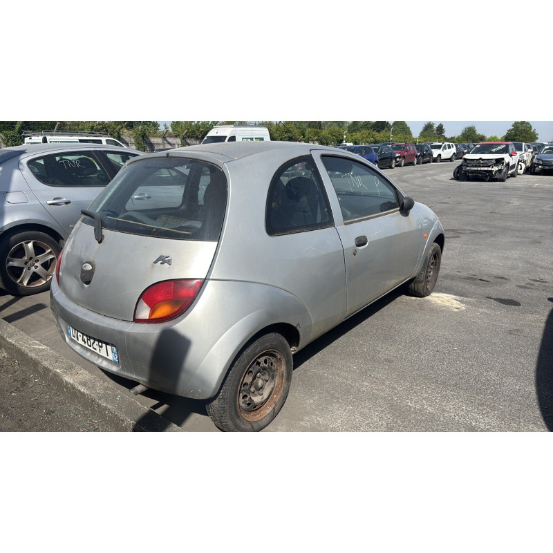 Attache ceinture avant gauche FORD KA 1 Photo n°8