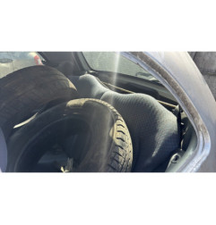 Attache ceinture avant gauche FORD KA 1