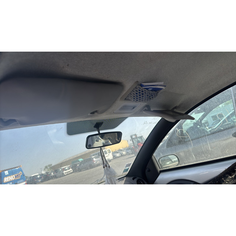 Attache ceinture avant gauche FORD KA 1 Photo n°15