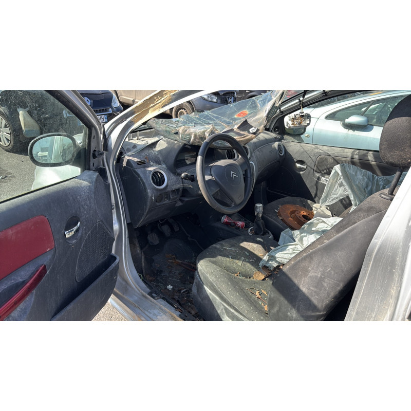 Porte avant gauche CITROEN C2 Photo n°20