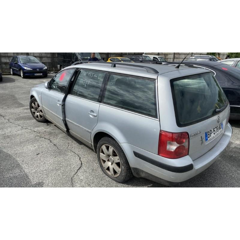 Pare choc arriere VOLKSWAGEN PASSAT 4 Photo n°9