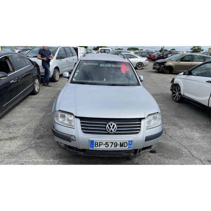 Pare choc arriere VOLKSWAGEN PASSAT 4 Photo n°12
