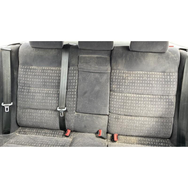 Pare choc arriere VOLKSWAGEN PASSAT 4 Photo n°18