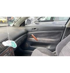 Feu arriere stop central VOLKSWAGEN PASSAT 4