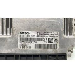 Calculateur moteur PEUGEOT 207
