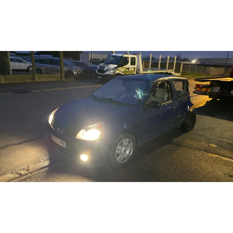 Aile avant gauche RENAULT CLIO 2 Photo n°5