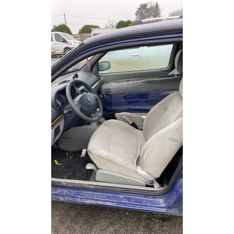 Aile avant gauche RENAULT CLIO 2 Photo n°11