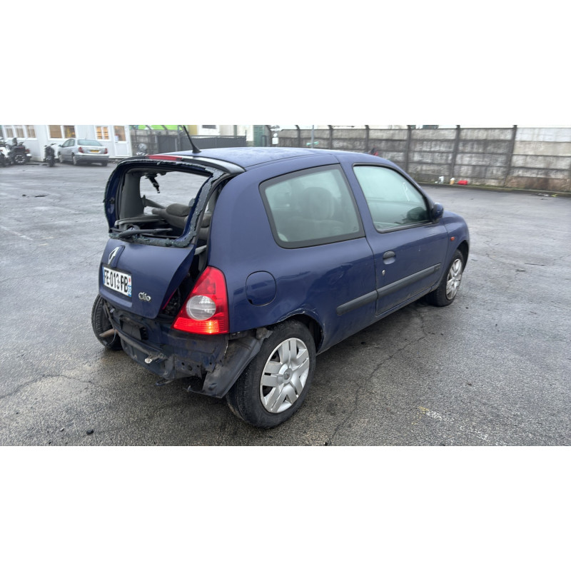 Aile avant gauche RENAULT CLIO 2 Photo n°17