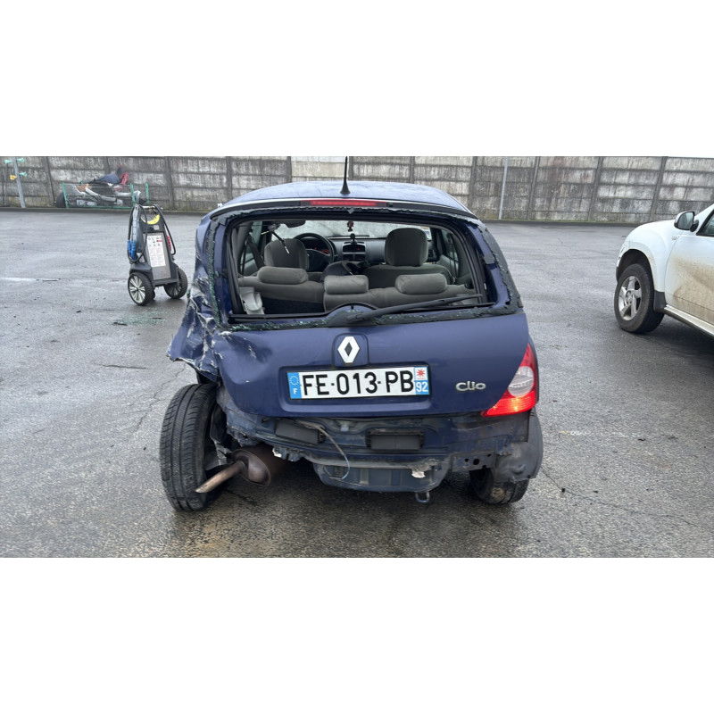 Aile avant gauche RENAULT CLIO 2 Photo n°19