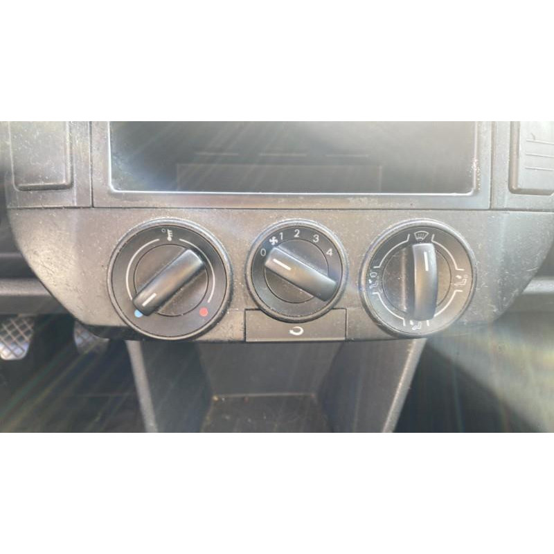 Calandre VOLKSWAGEN POLO 4 Photo n°18