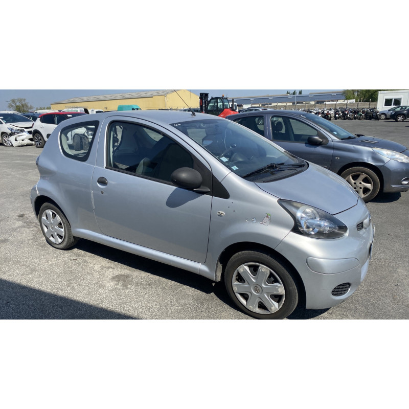 Capot TOYOTA AYGO 1 Photo n°13
