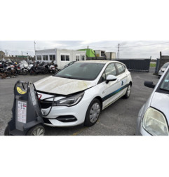 Attache ceinture avant droit OPEL ASTRA K