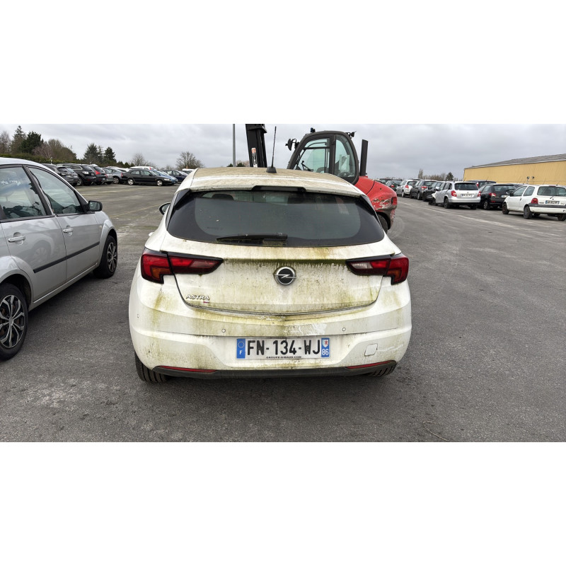 Attache ceinture avant droit OPEL ASTRA K Photo n°10