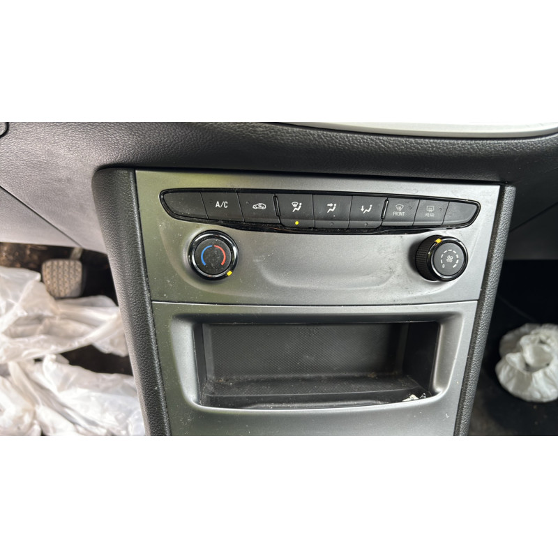 Attache ceinture avant droit OPEL ASTRA K Photo n°20