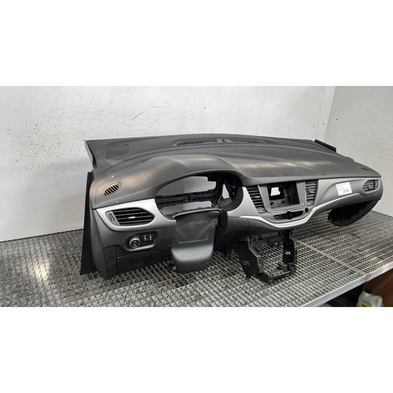 Planche de bord complete OPEL ASTRA K Photo n°8