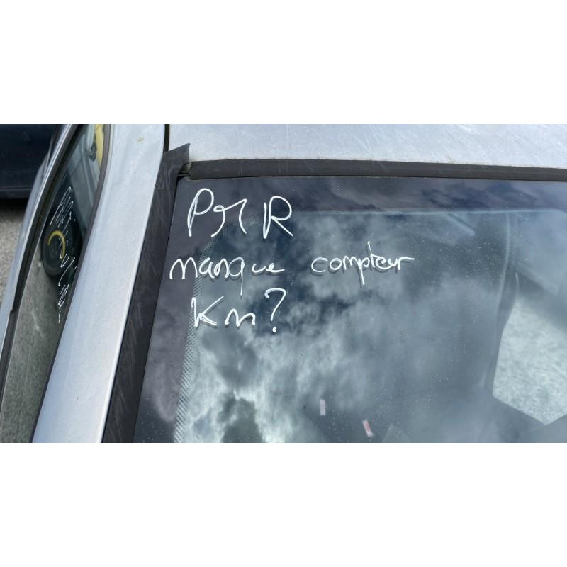 Pompe à carburant RENAULT CLIO 2 Photo n°20