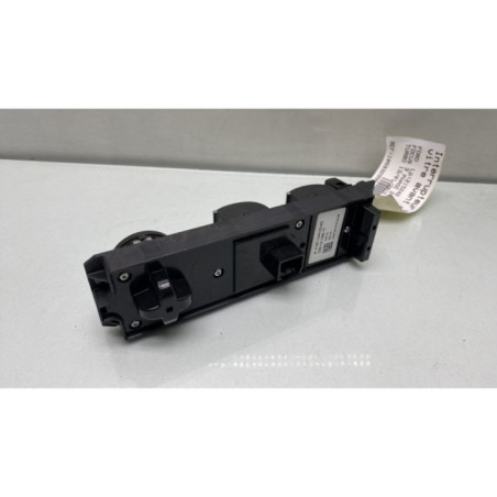 Interrupteur de leve vitre avant gauche FORD FOCUS 3