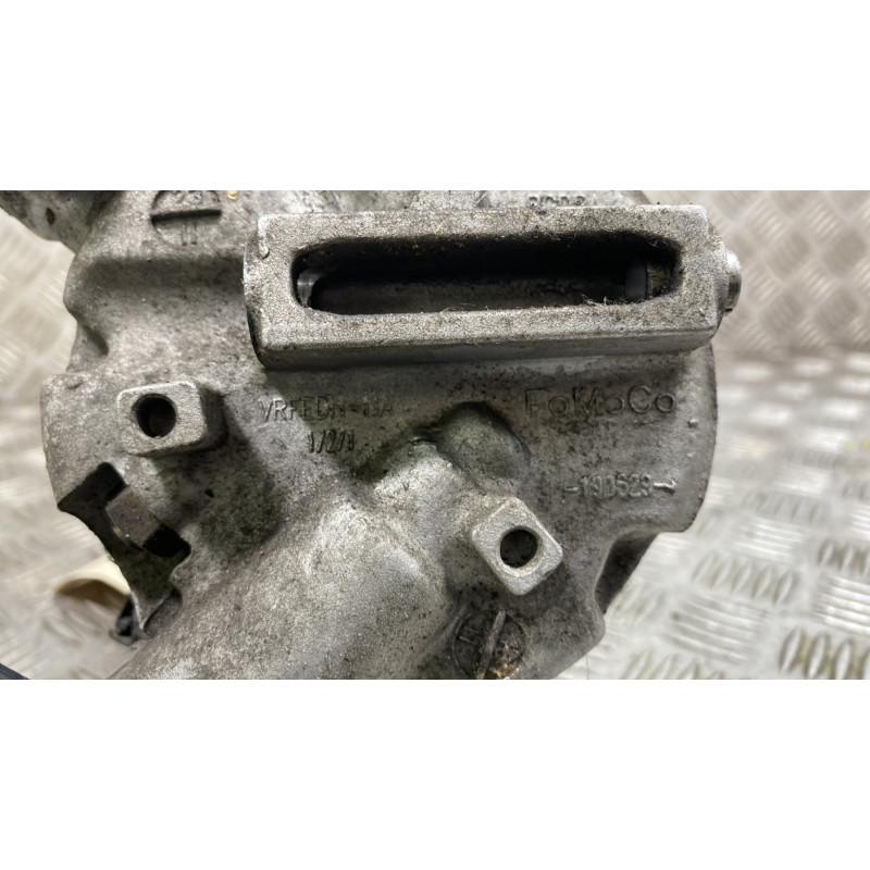Compresseur clim FORD FOCUS 3 Photo n°4