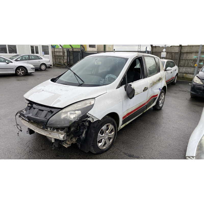 Feu arriere secondaire gauche (feux) RENAULT SCENIC 3 Photo n°4
