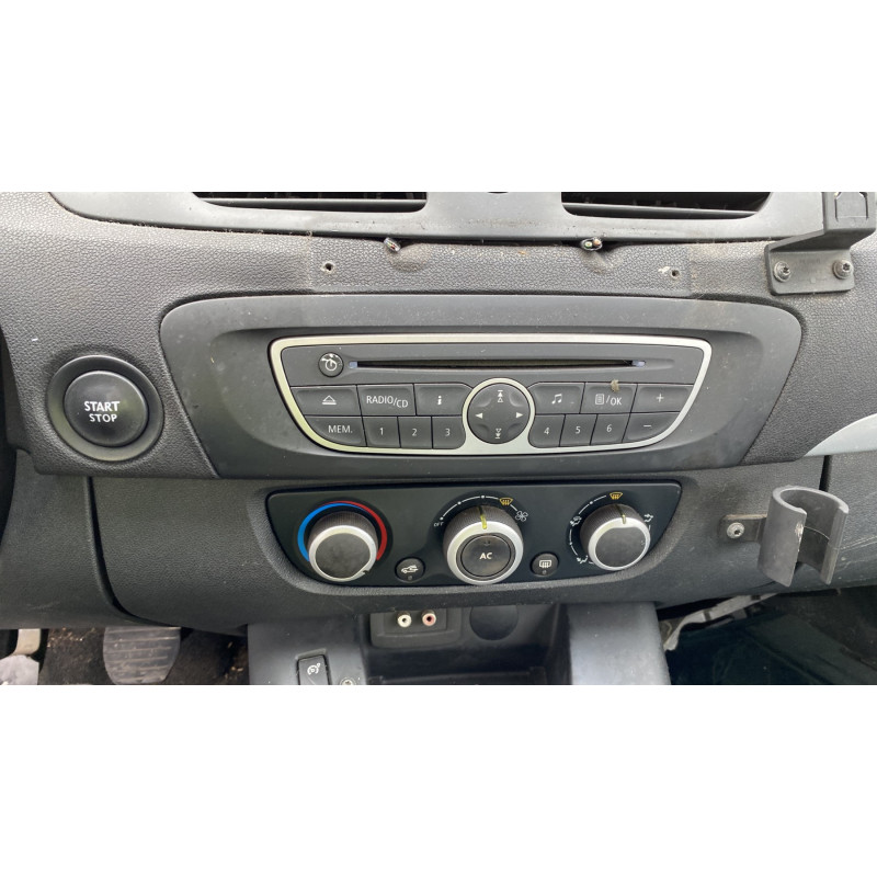 Arret de porte avant gauche RENAULT SCENIC 3 Photo n°19