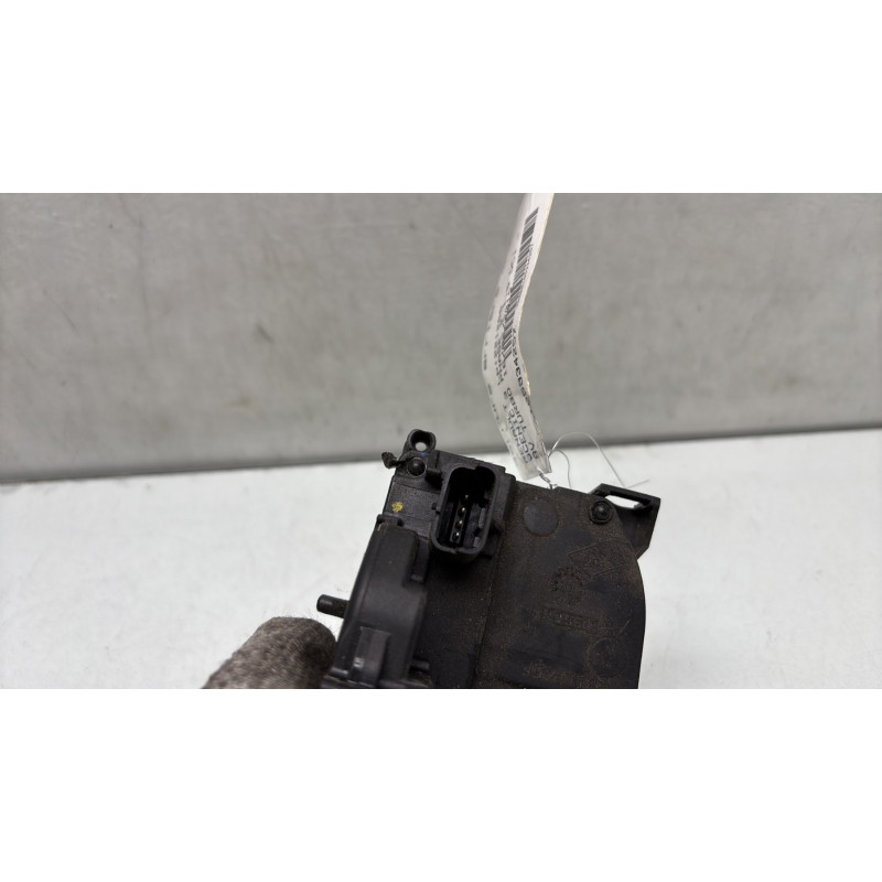 Serrure arriere droit RENAULT SCENIC 3 Photo n°4