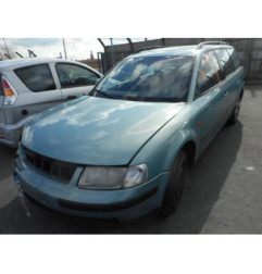 Glace retroviseur droit VOLKSWAGEN PASSAT 4